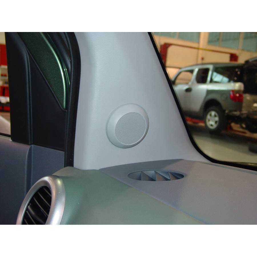 2007 Honda Element SC Front pillar speaker location