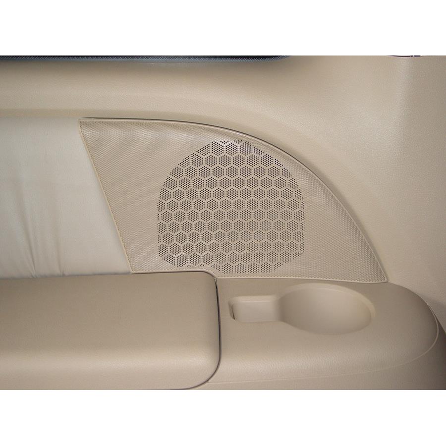 2008 Honda Odyssey Mid-rear speaker location