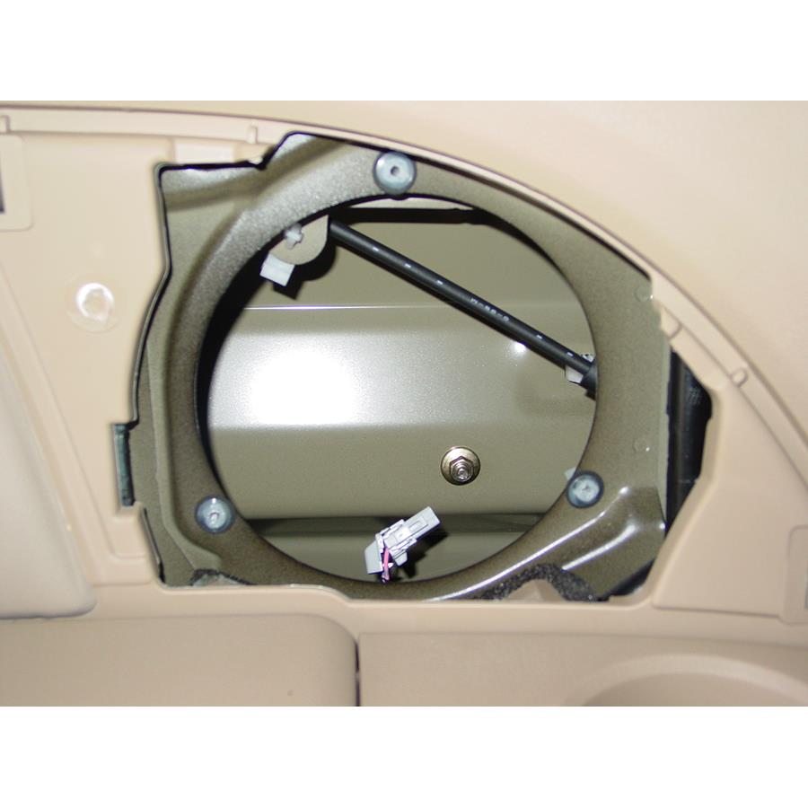 2010 Honda Odyssey Mid-rear speaker removed