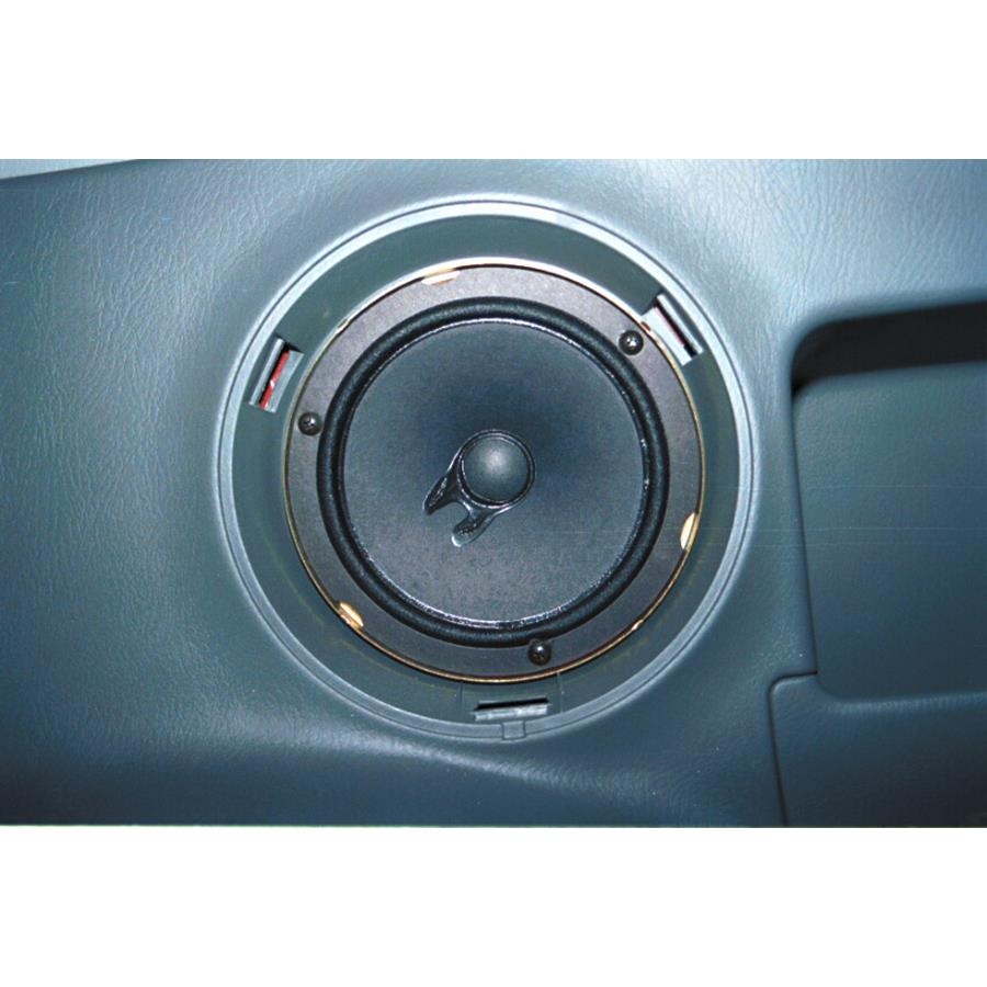 2001 Honda CRV Far-rear side speaker