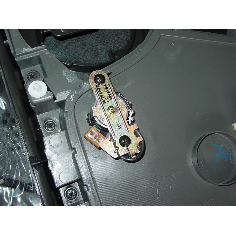 2014 Nissan Xterra Rear door tweeter