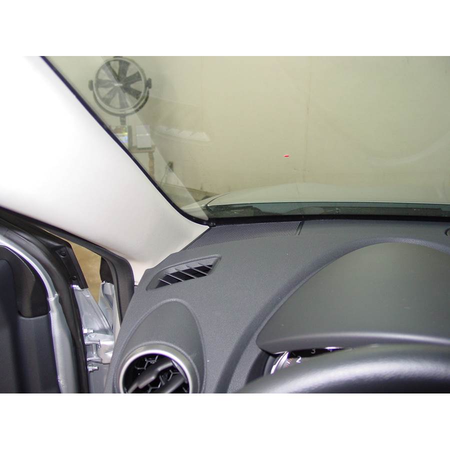 2008 Nissan Rogue Dash speaker location