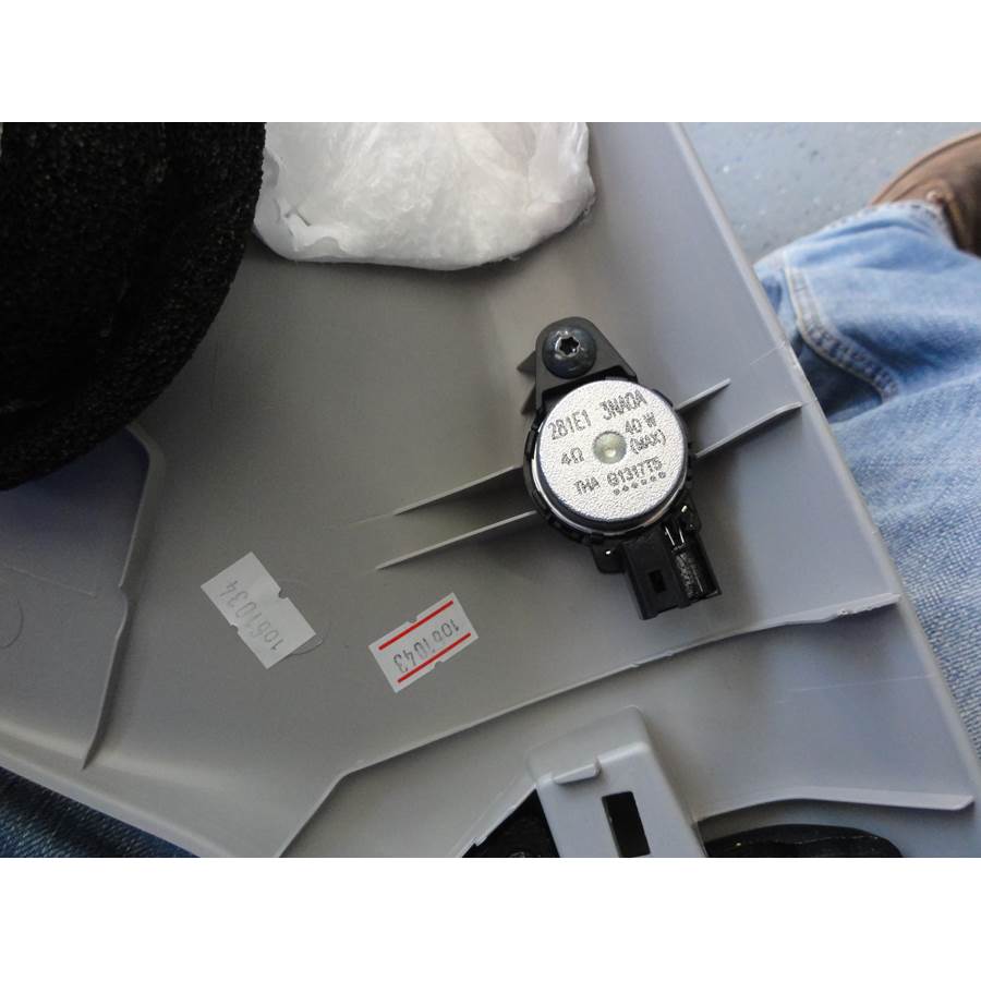 2011 Nissan Leaf Front pillar speaker