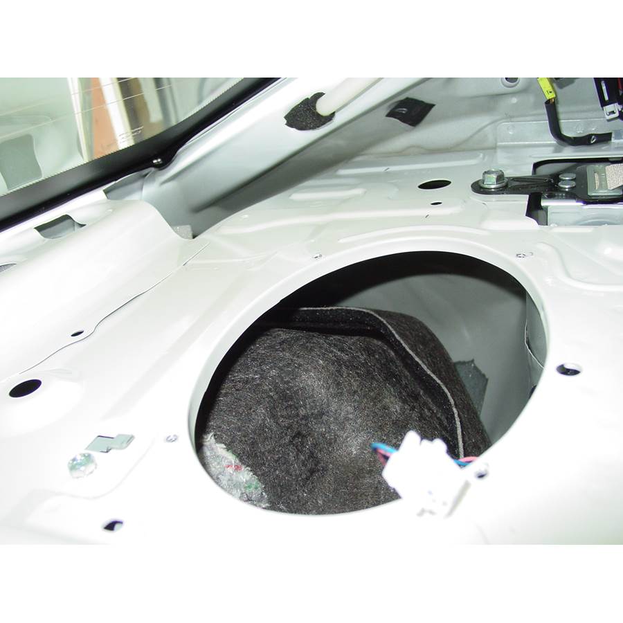 2009 Nissan Maxima Rear deck speaker removed