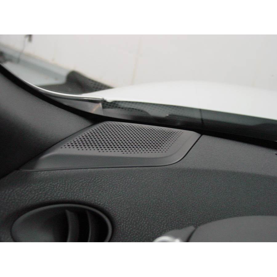2020 Nissan 370Z Dash speaker location