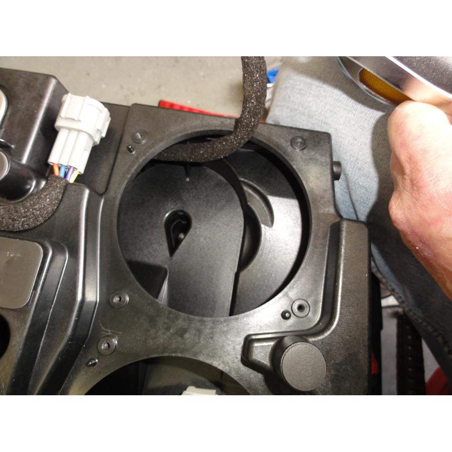 2015 Nissan Pathfinder Under cargo floor speaker removed
