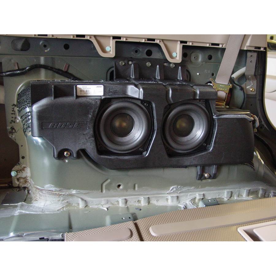 2009 Nissan Pathfinder Far-rear side speaker