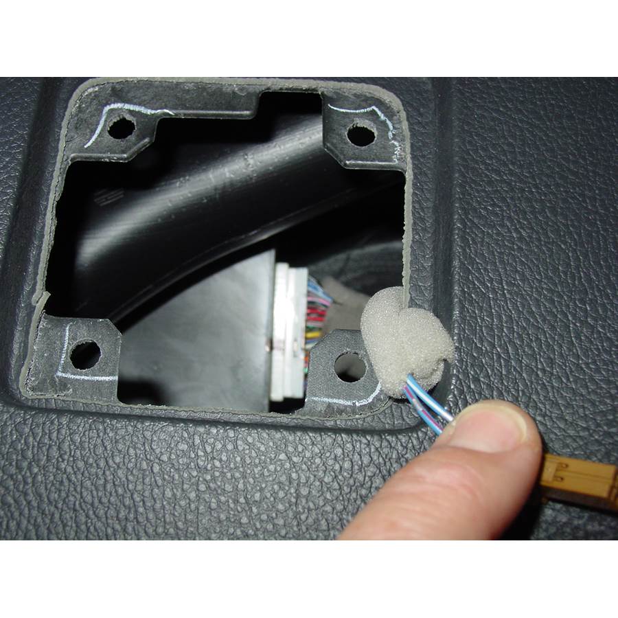 2015 Nissan Armada Dash speaker removed