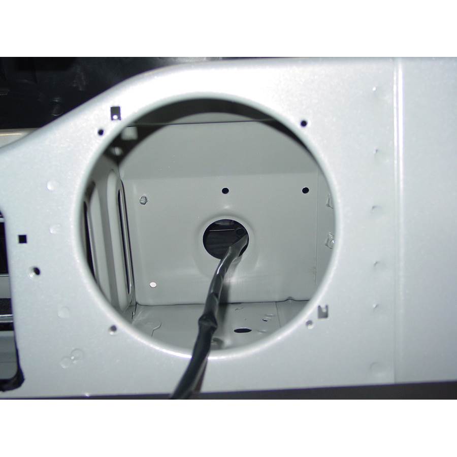 2007 Nissan 350Z Rear cab speaker removed