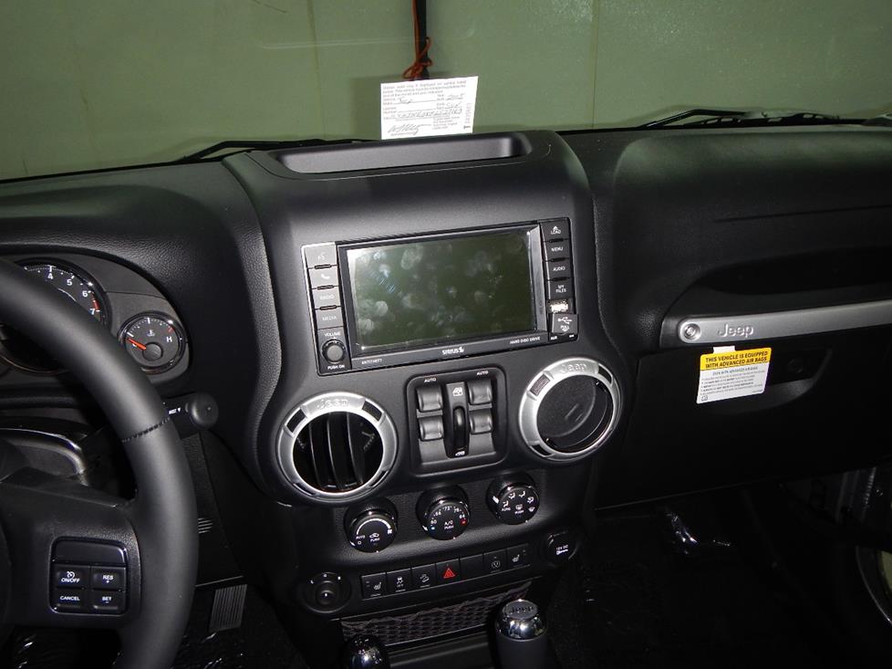 jeep wrangler unlimited radio