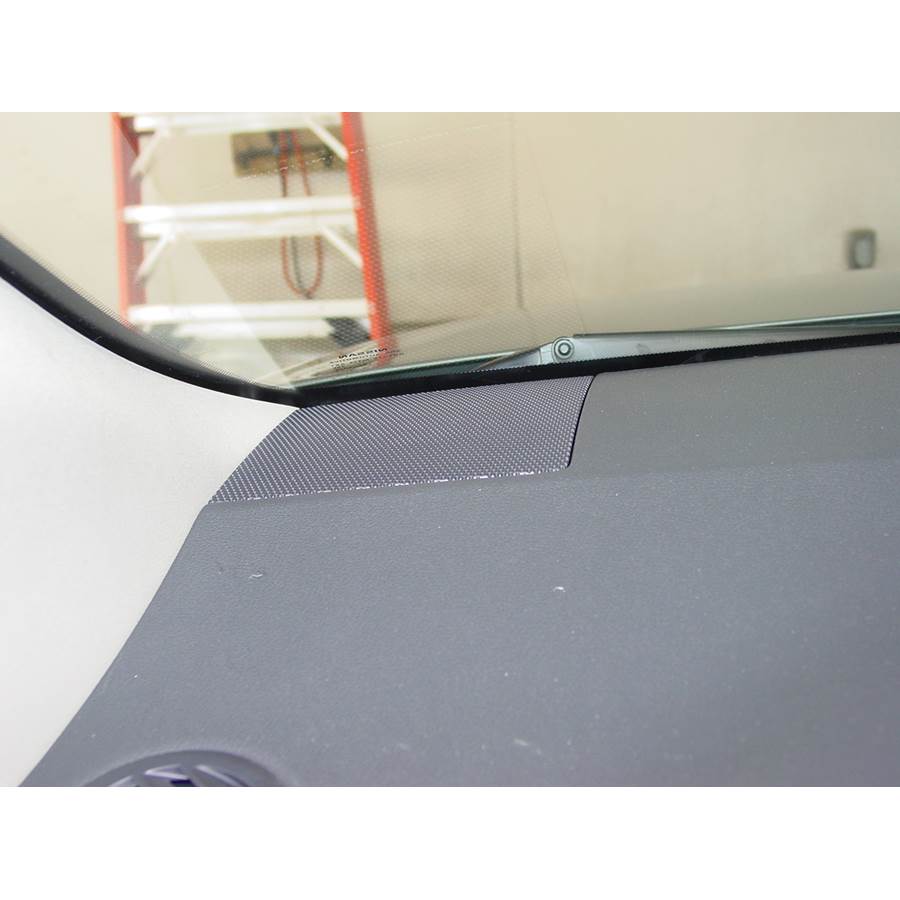 2010 Nissan Sentra Dash speaker location
