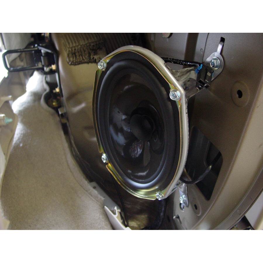 2006 Nissan Quest Mid-rear speaker
