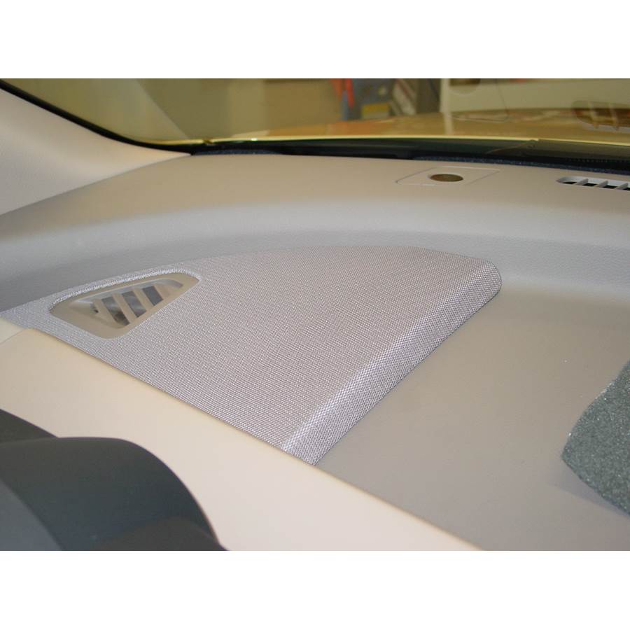 2004 Nissan Murano Dash speaker location