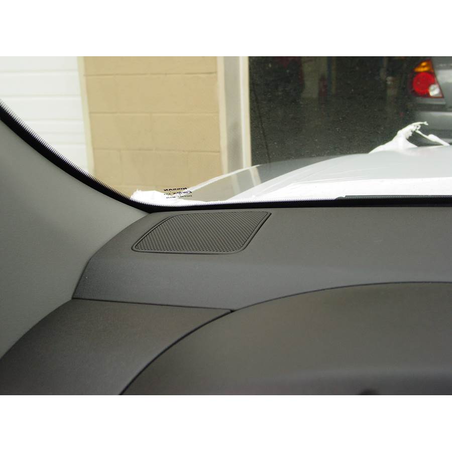 2005 Nissan Frontier Dash speaker location