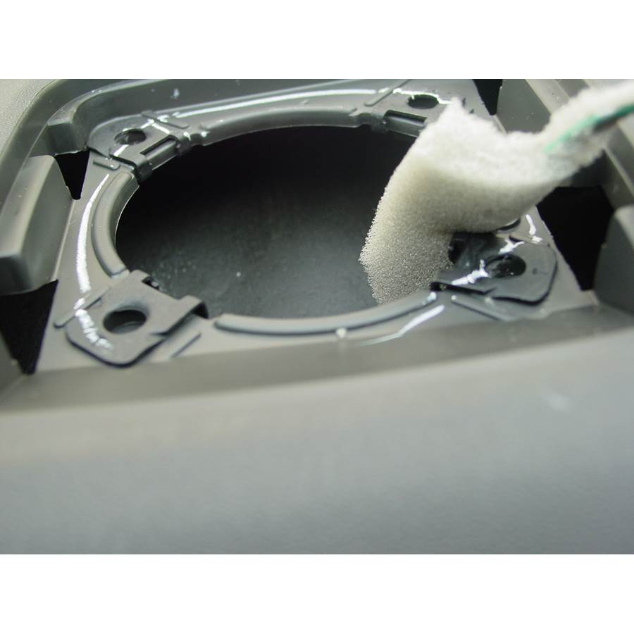 2005 Nissan Frontier Dash speaker removed
