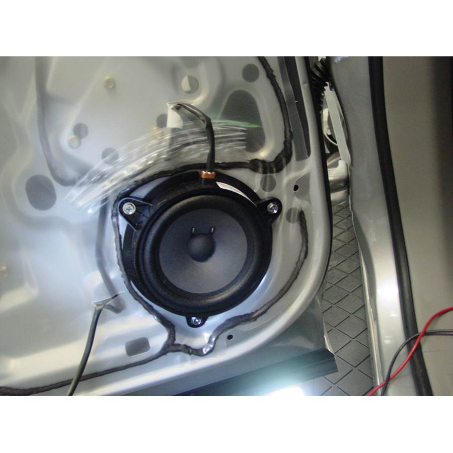 2006 Nissan Armada Rear door woofer