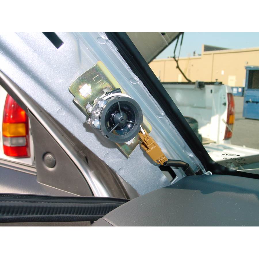 2004 Nissan Xterra Front pillar speaker