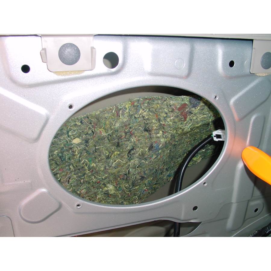 2004 Nissan Xterra Far-rear side speaker removed