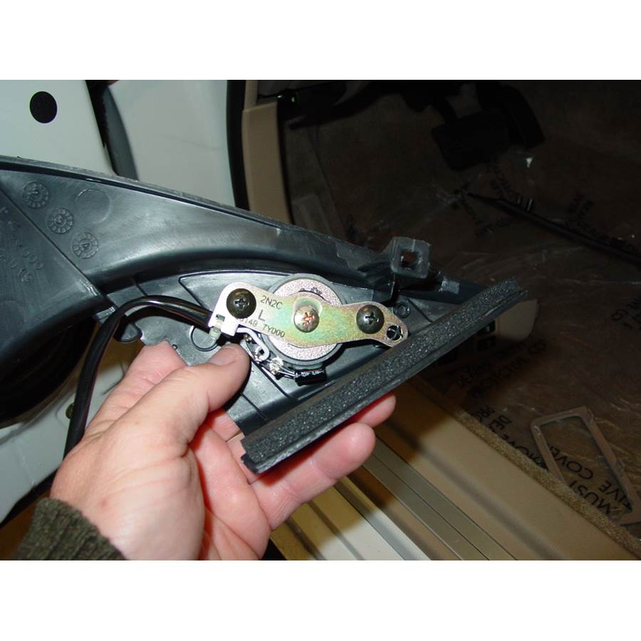 2004 Nissan Maxima Front door tweeter