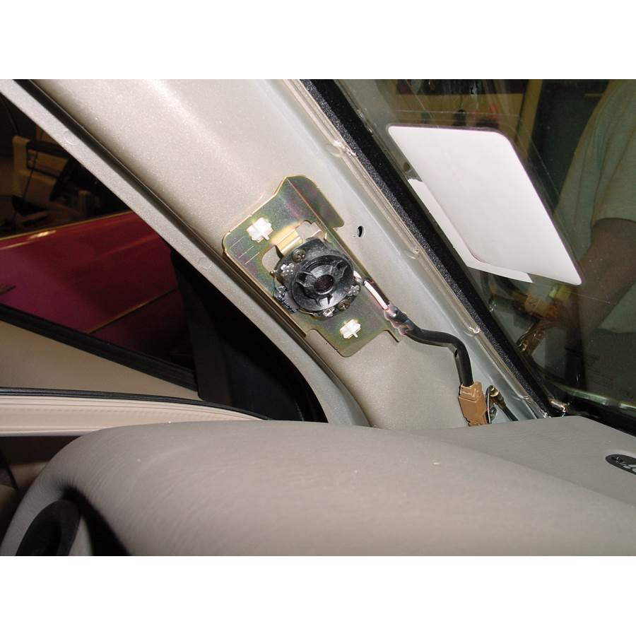 2001 Nissan Pathfinder Front pillar speaker