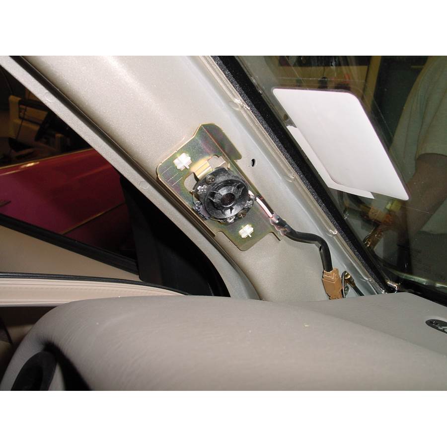 2002 Nissan Pathfinder Front pillar speaker