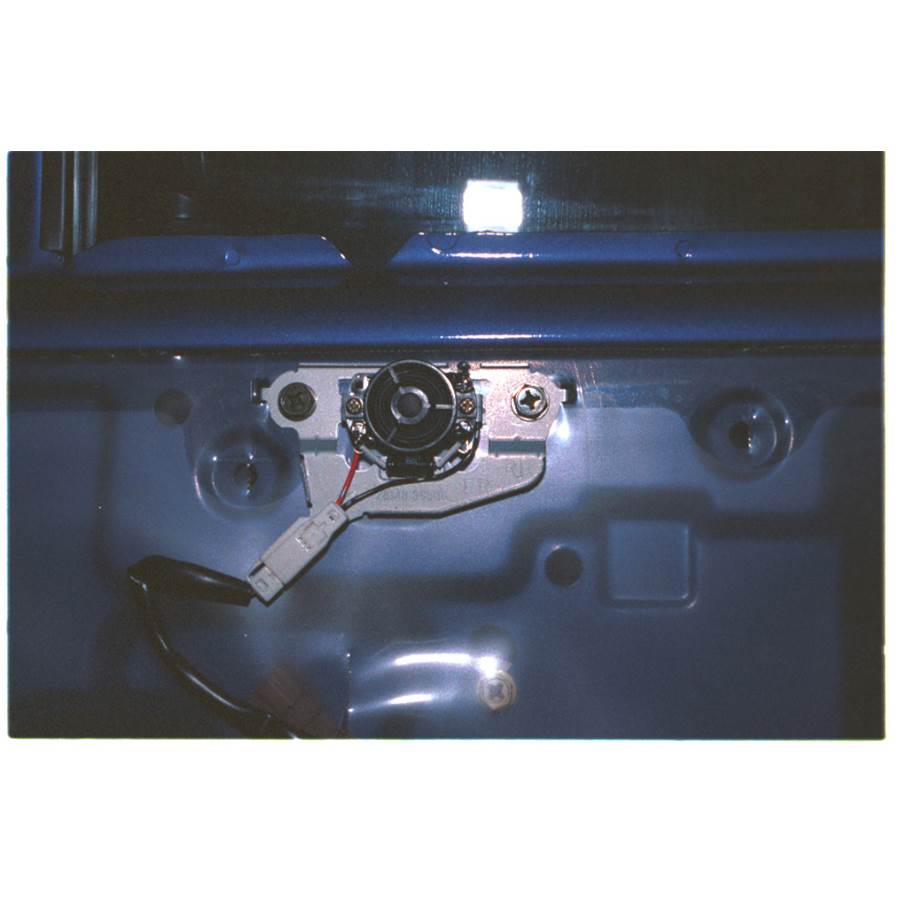 1998 Nissan Frontier Front door tweeter