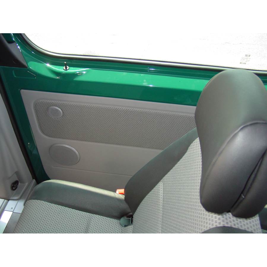 2007 Dodge Sprinter Passenger Mid-rear speaker location