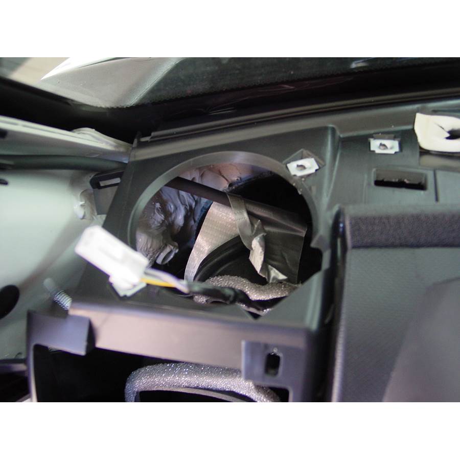 2007 Dodge Nitro Dash speaker removed