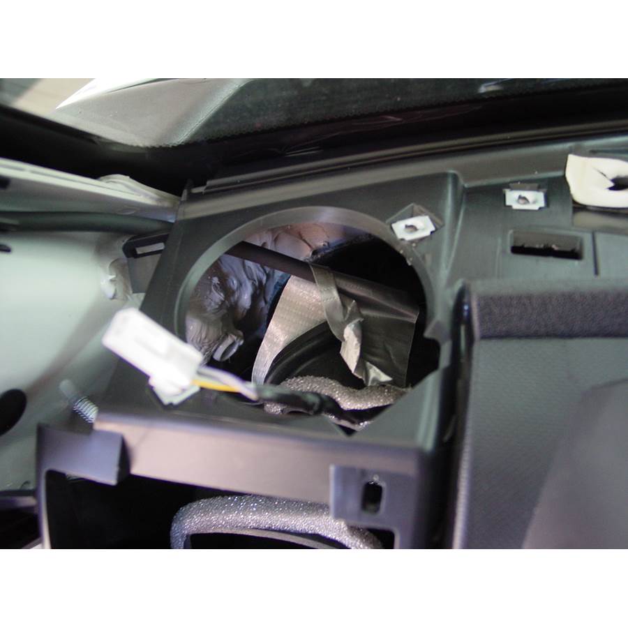 2009 Dodge Nitro Dash speaker removed