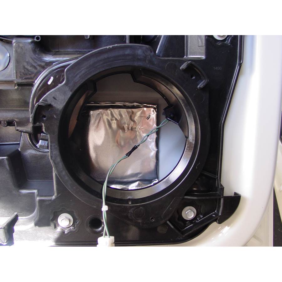 2009 Dodge Nitro Rear door woofer removed