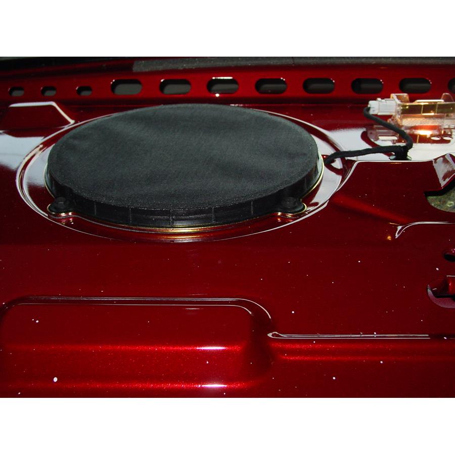 2007 Dodge Charger Rear deck center speaker