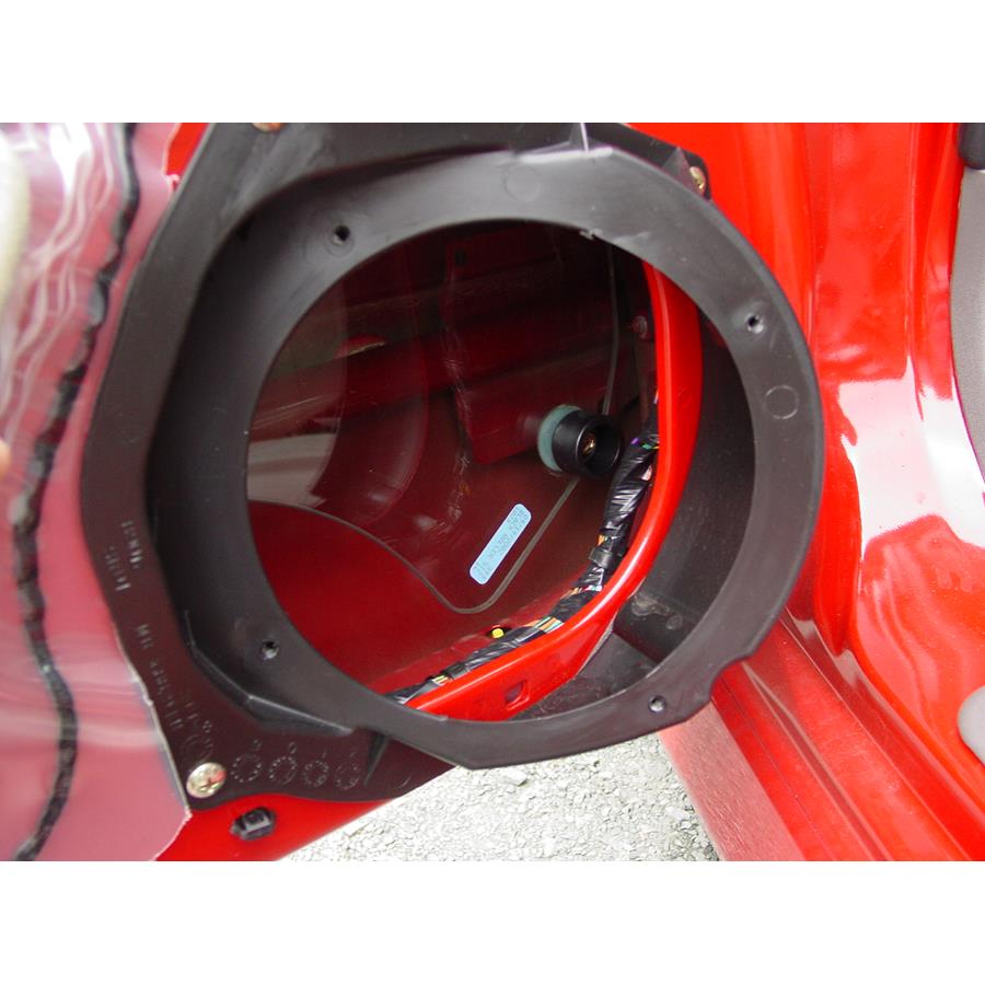 2005 Dodge Stratus Front door woofer removed