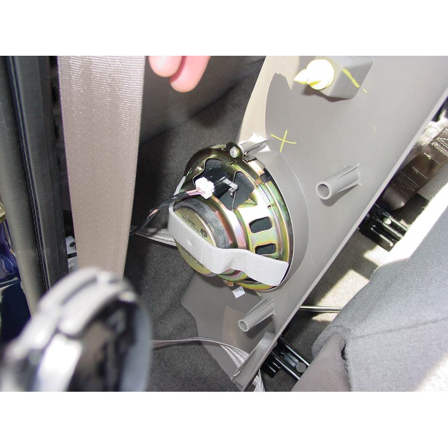 2003 Dodge Dakota Rear cab speaker