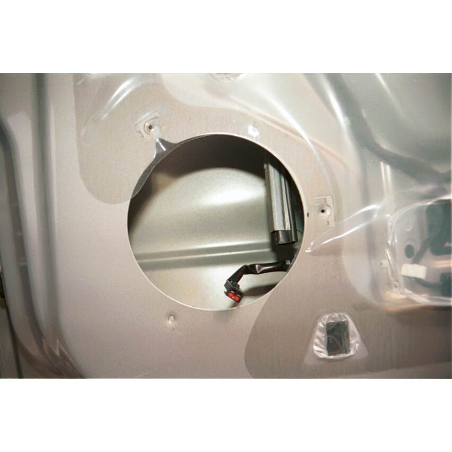 1999 Dodge Dakota Front door woofer removed