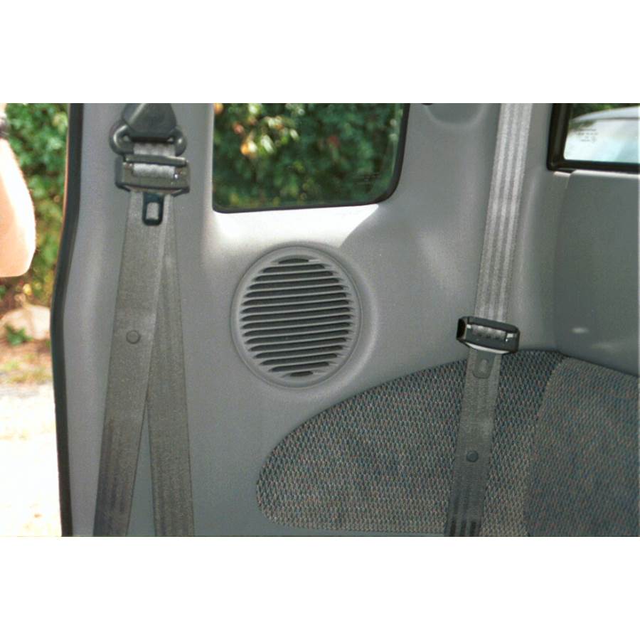 1998 Dodge Dakota Rear cab speaker location