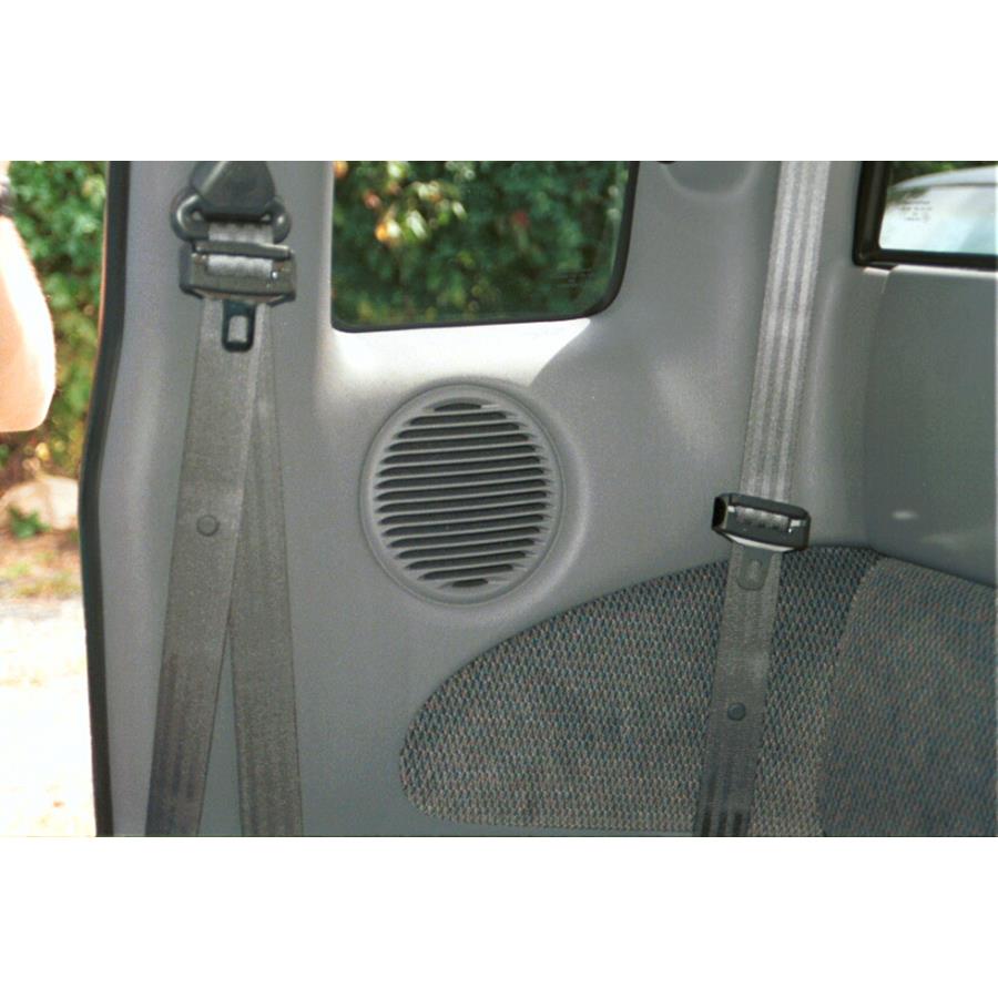 2000 Dodge Dakota Rear cab speaker location