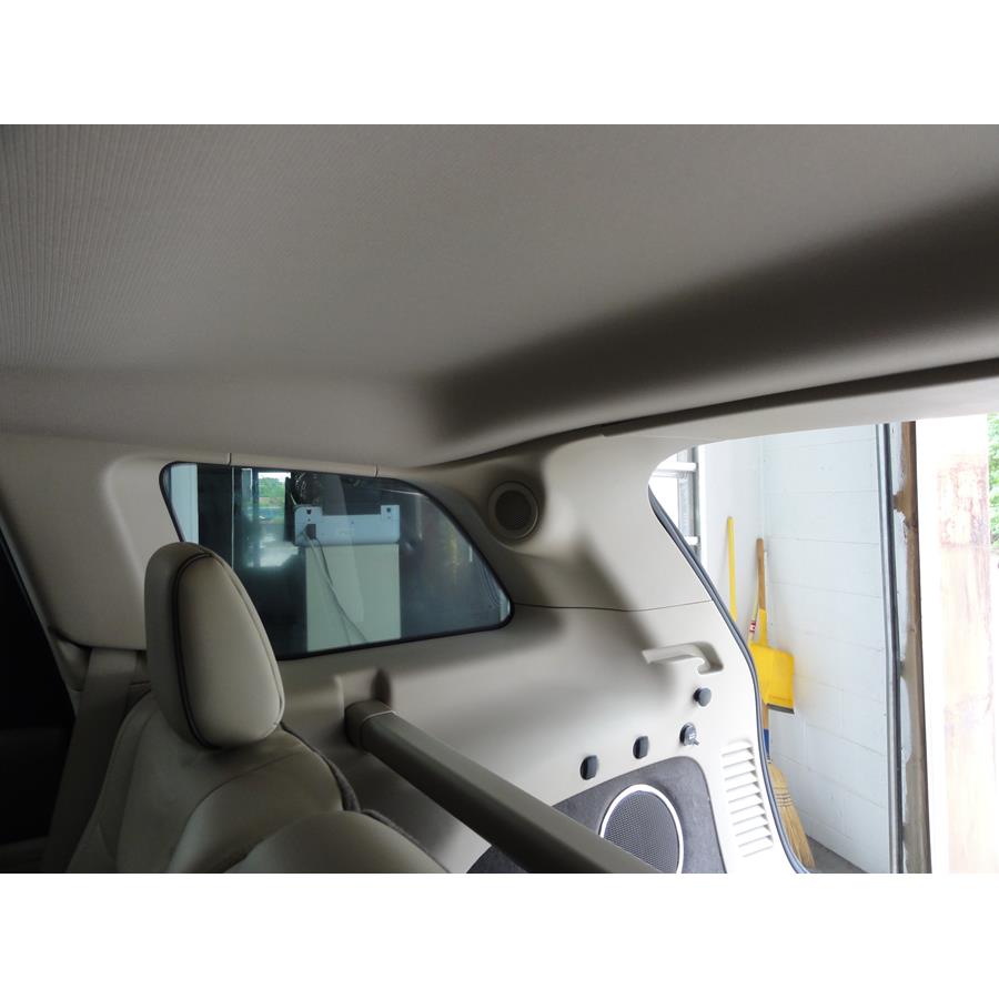 2017 Jeep Grand Cherokee Rear pillar speaker location