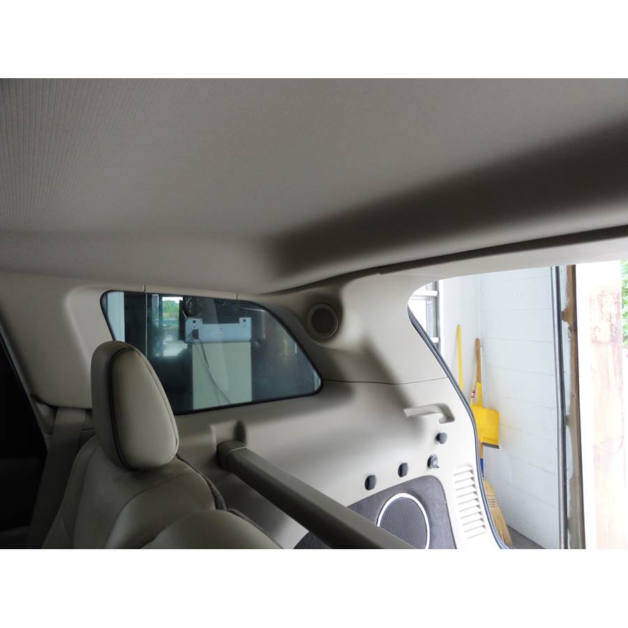 2019 Jeep Grand Cherokee Rear pillar speaker location