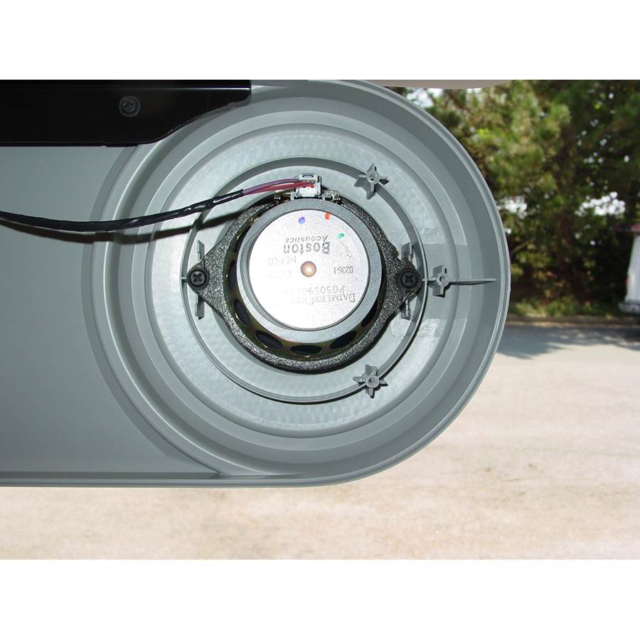2014 Jeep Compass Tail door speaker