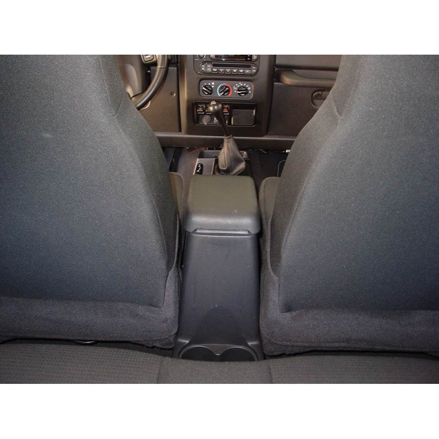 2004 Jeep Wrangler Unlimited Center console speaker location