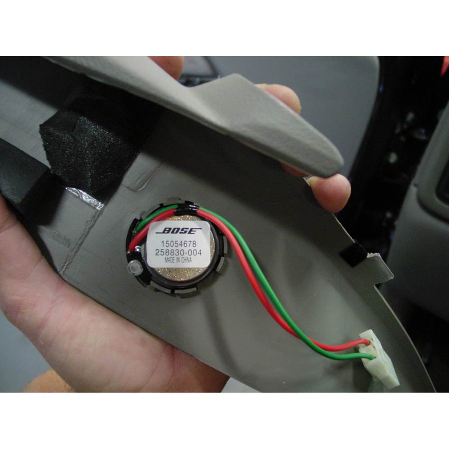 2004 GMC Sierra Denali Front pillar speaker