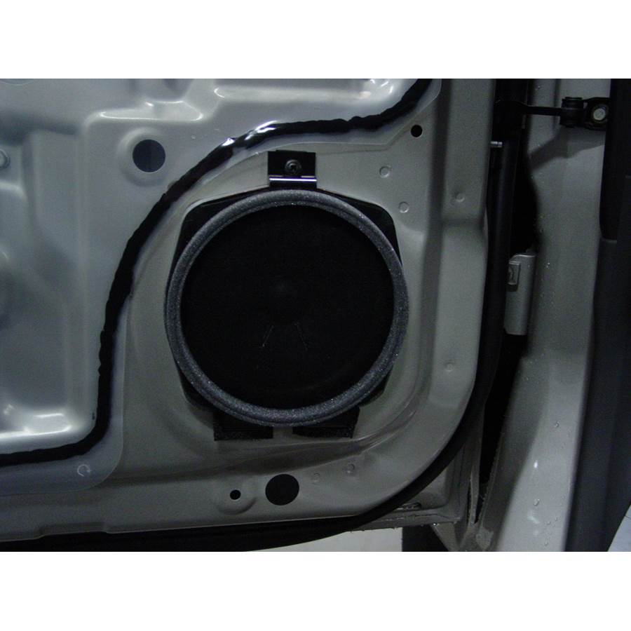 2006 GMC Canyon Front door woofer