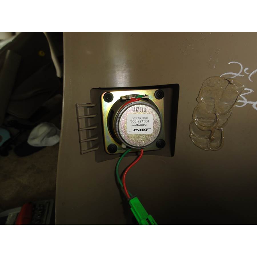 2002 GMC Savana Mid-rear speaker