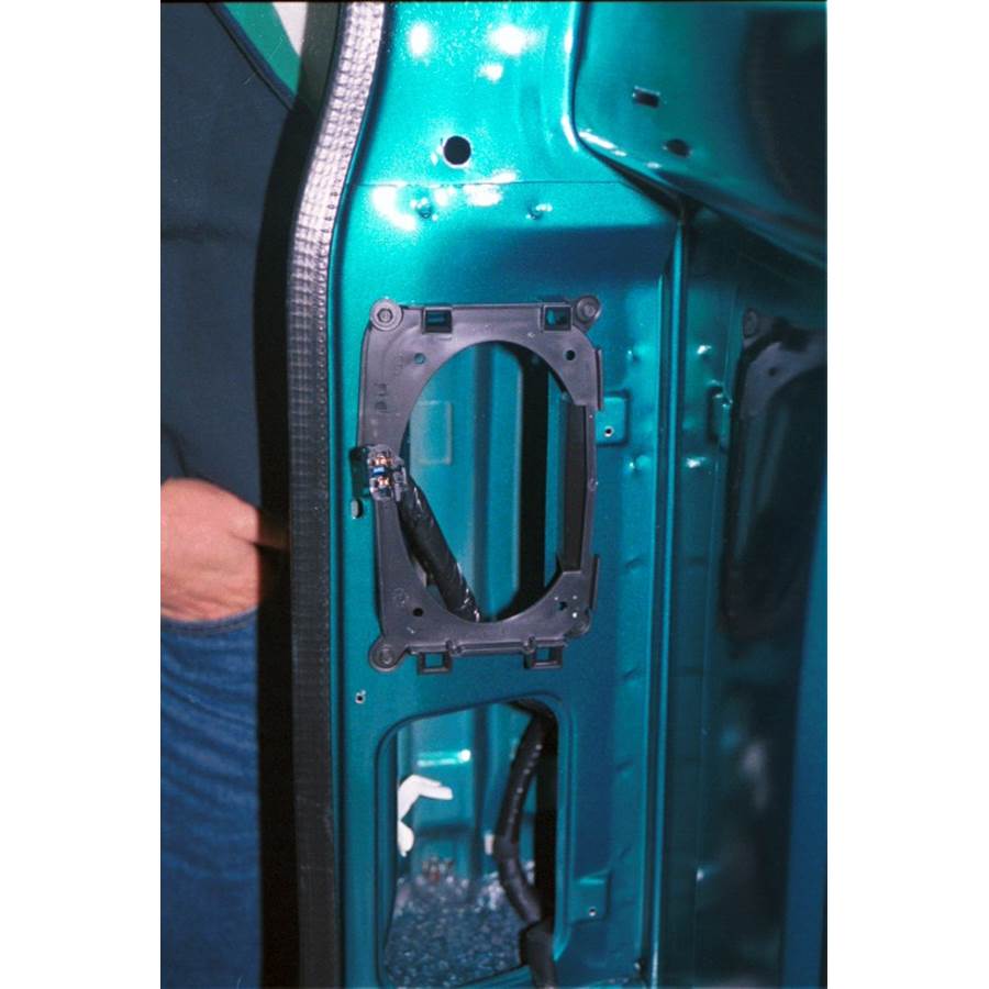1997 GMC Sierra Rear cab speaker removed