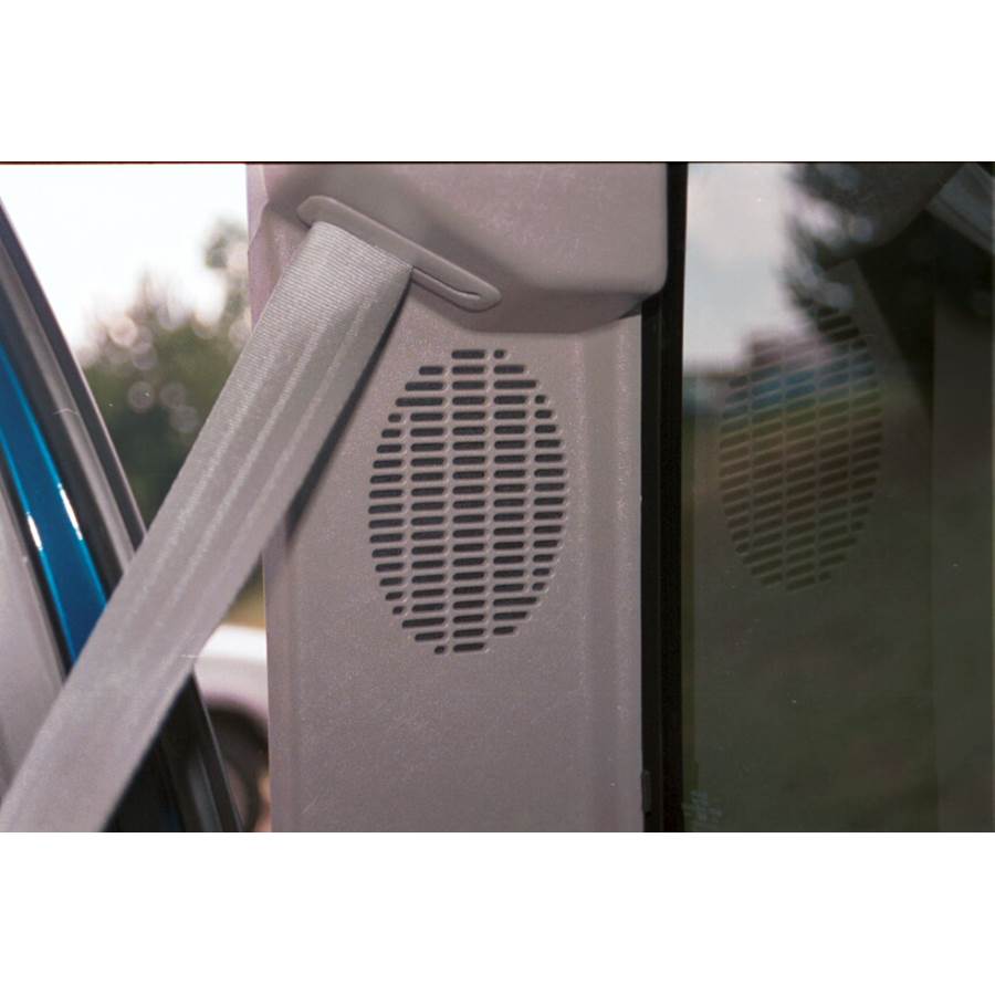 1995 GMC Sierra Rear pillar speaker location