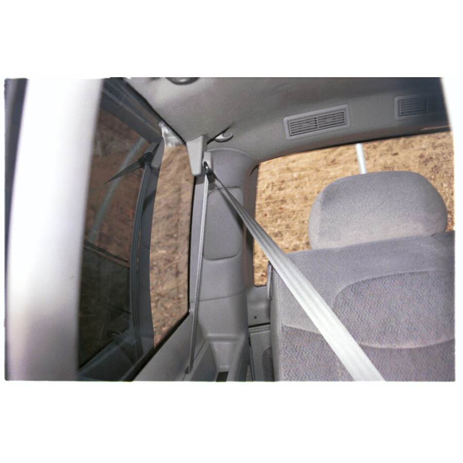 1997 GMC Safari Rear pillar speaker location