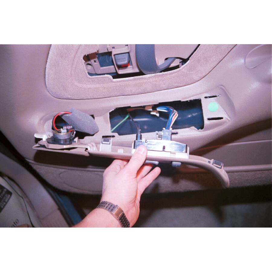 1995 GMC Suburban Front door tweeter