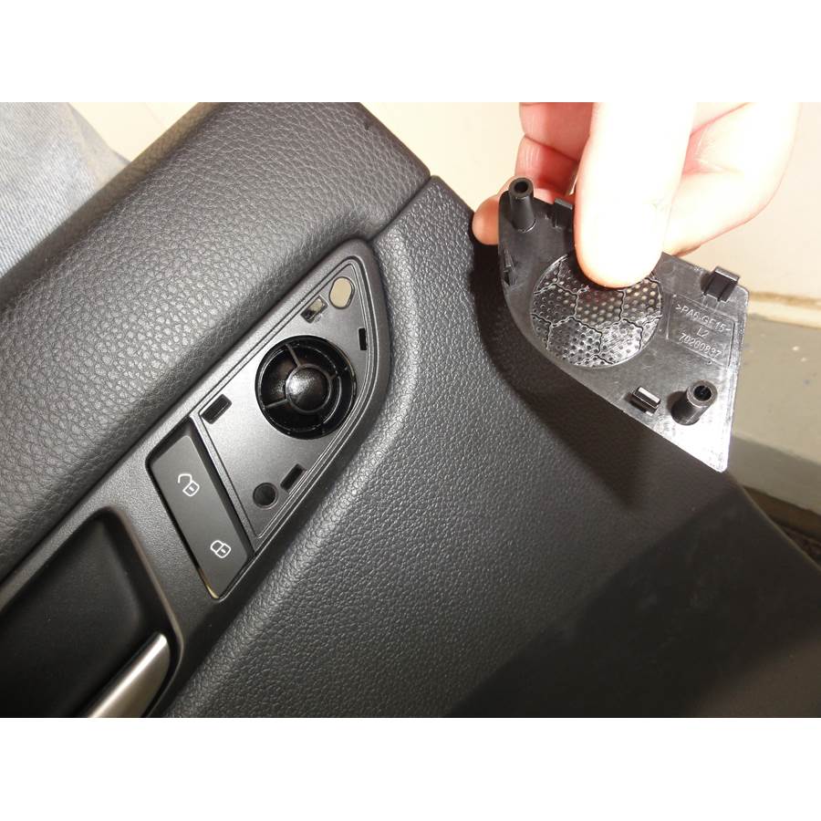 2014 Volkswagen Passat Rear door tweeter