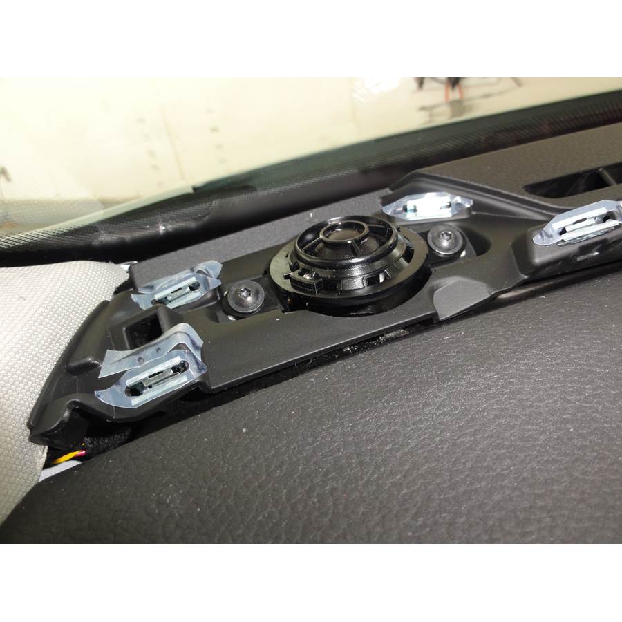 2019 Volkswagen Passat Dash speaker