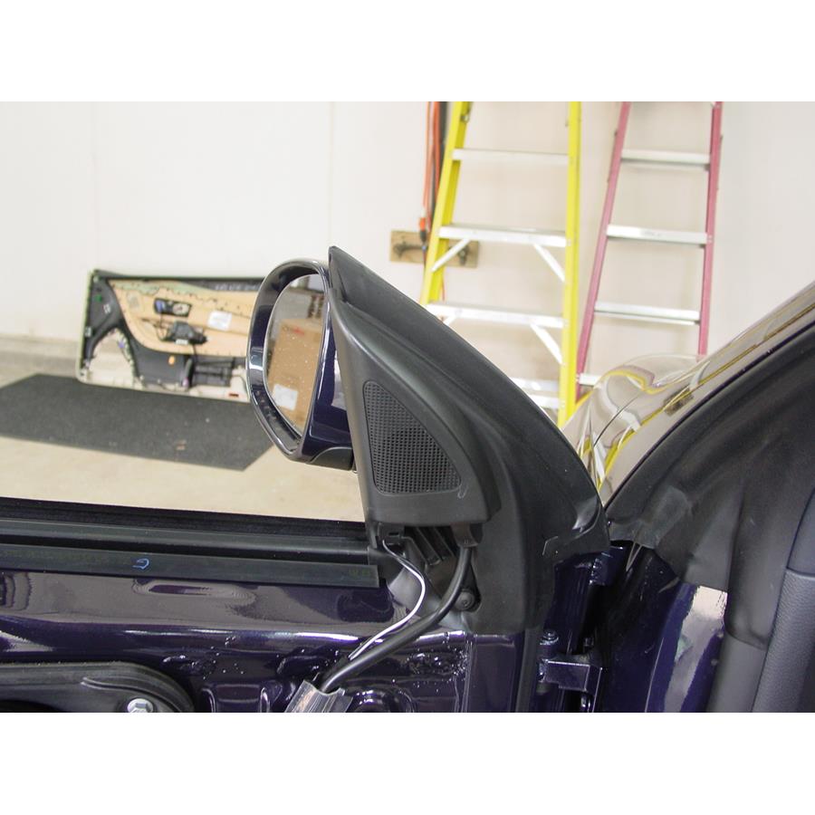 2009 Volkswagen Eos Front door tweeter location